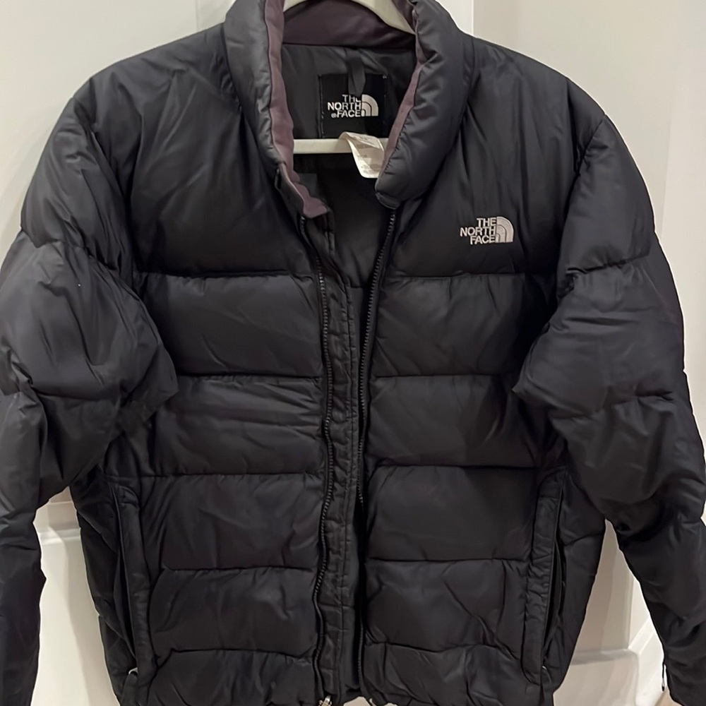 Men’s medium gently worn North Face 550 down jacket